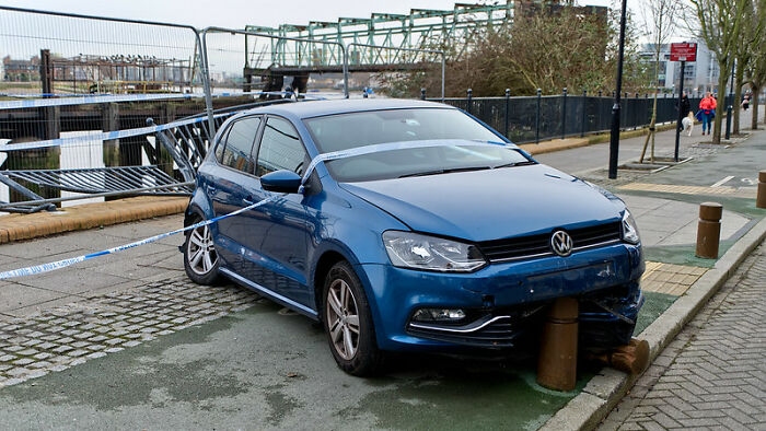 Former Students Share 35 Bizarre Things That Happened At Their Schools Former Students Share 35 Bizarre Things That Happened At Their Schools