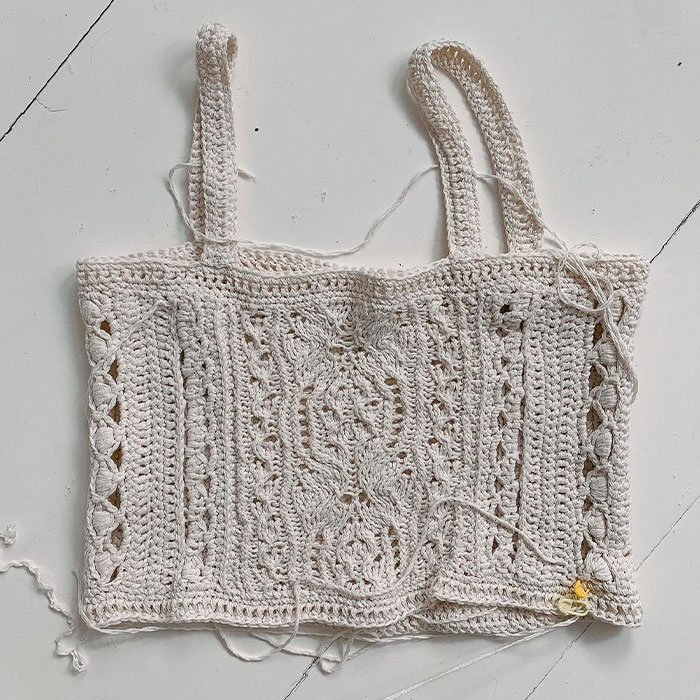 This Bride Finished Knitting Her Wedding Dress 4 Days Before The Wedding, Documented The Entire Process And Shared It Online This Bride Finished Knitting Her Wedding Dress 4 Days Before The Wedding, Documented The Entire Process And Shared It Online