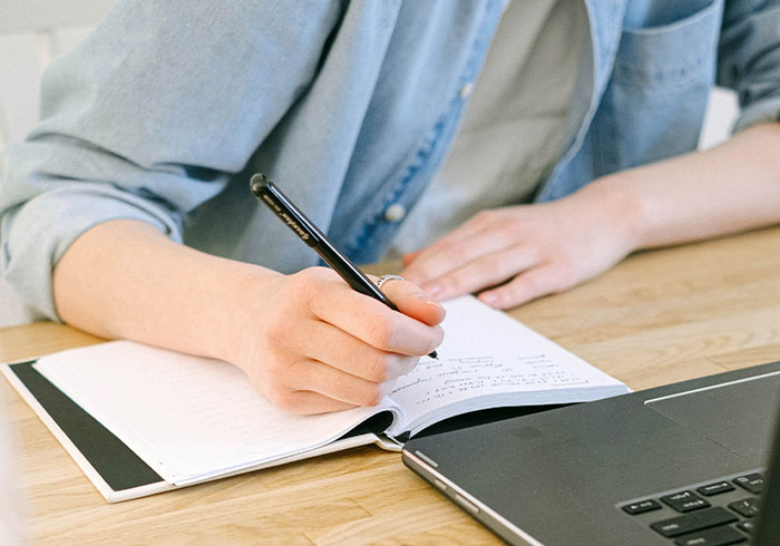 50 Examples Of Men Lacking Basic Life Skills And Expecting Their Female Coworkers To Cover For Them 50 Examples Of Men Lacking Basic Life Skills And Expecting Their Female Coworkers To Cover For Them