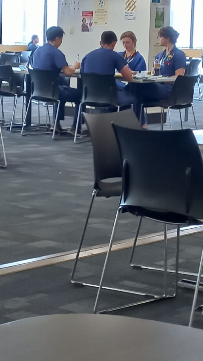 Hey Pandas, Show Us Where You Are While Scrolling Through Bored Panda (Closed)