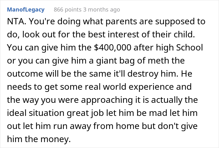 Son Faces Dad’s “Ultimatum” After Refusing To Attend College And Wanting To Use His $400K Tuition Money For Starting A Business Son Faces Dad’s “Ultimatum” After Refusing To Attend College And Wanting To Use His $400K Tuition Money For Starting A Business