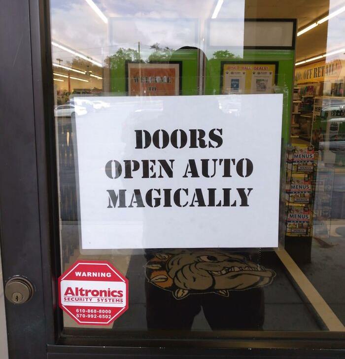 50 Times Signs Were So Hilariously Absurd, People Had To Share Them On This Facebook Page (New Pics)