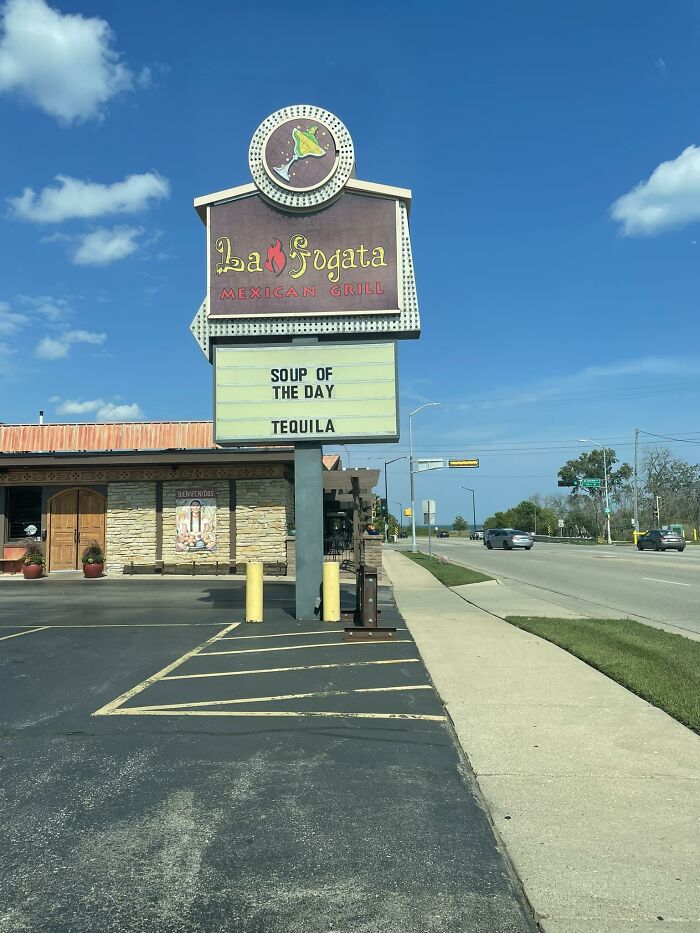 50 Times Signs Were So Hilariously Absurd, People Had To Share Them On This Facebook Page (New Pics)