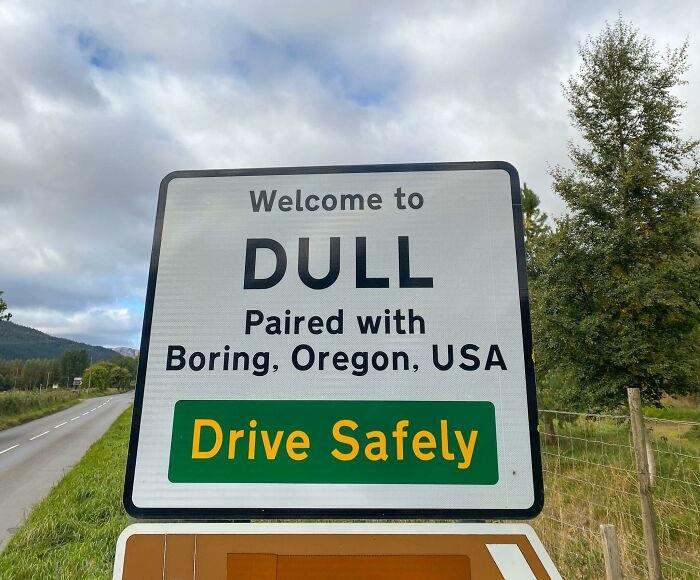 50 Times Signs Were So Hilariously Absurd, People Had To Share Them On This Facebook Page (New Pics)