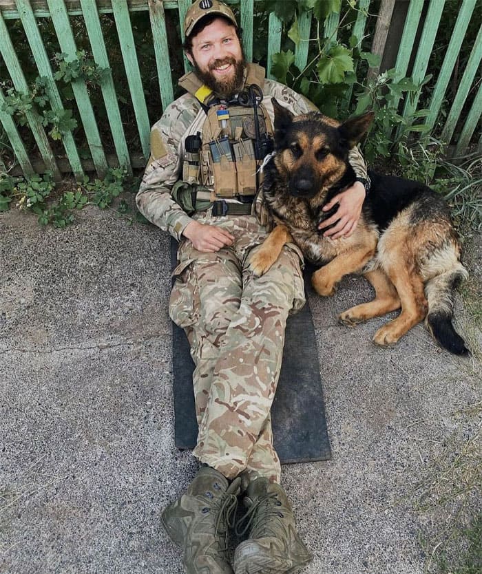 50 Photos Of Cats And Dogs Rescued By Ukrainian Soldiers, Shared By This Instagram Account 50 Photos Of Cats And Dogs Rescued By Ukrainian Soldiers, Shared By This Instagram Account