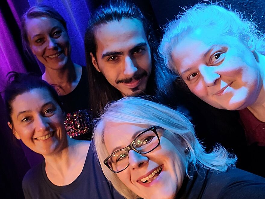 Mice, A Cat, A Pigeon And A Wool Ant Come To Life On Stage (13 Pics) Mice, A Cat, A Pigeon And A Wool Ant Come To Life On Stage (13 Pics)