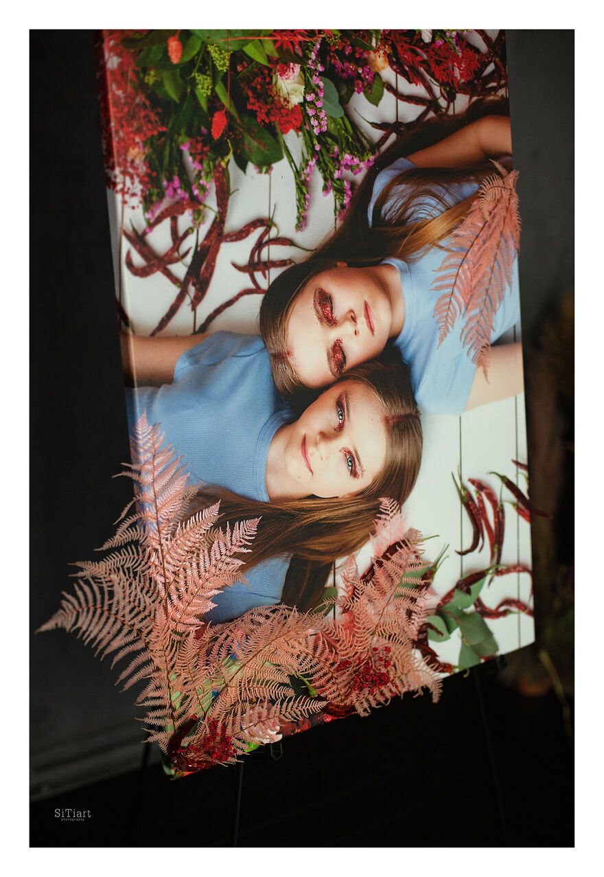 A Fellow Florist And I, The Photographer, Made 11 Portraits Of Months Using Live Flowers To Highlight The Genuineness Of Each Season A Fellow Florist And I, The Photographer, Made 11 Portraits Of Months Using Live Flowers To Highlight The Genuineness Of Each Season