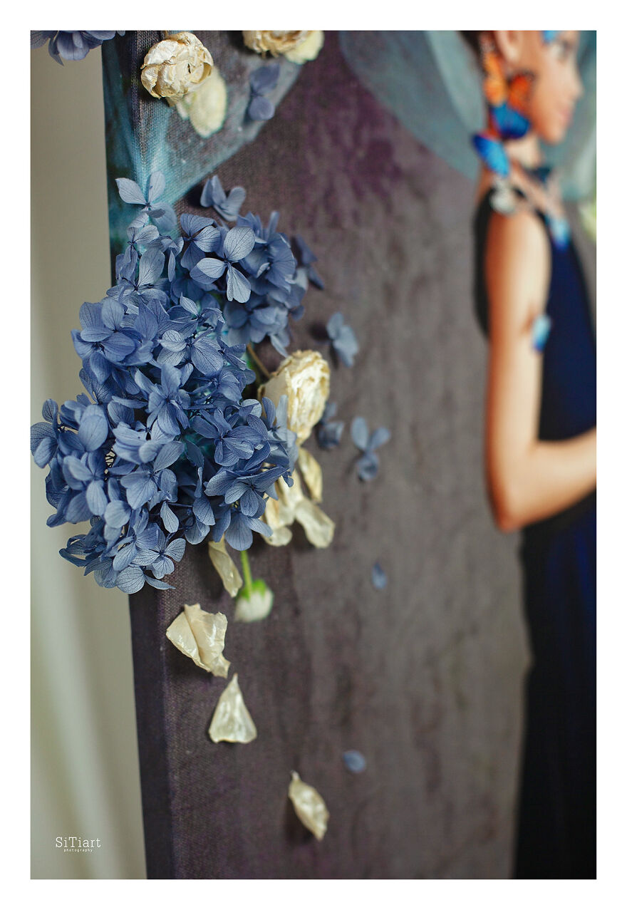 A Fellow Florist And I, The Photographer, Made 11 Portraits Of Months Using Live Flowers To Highlight The Genuineness Of Each Season A Fellow Florist And I, The Photographer, Made 11 Portraits Of Months Using Live Flowers To Highlight The Genuineness Of Each Season