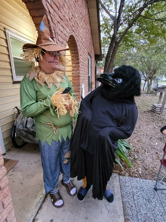 Hey Pandas, Post Your Favorite Picture From Halloween In 2022 (Closed)