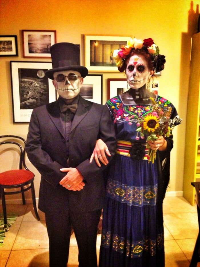 Hey Pandas, Post Your Favorite Picture From Halloween In 2022 (Closed)