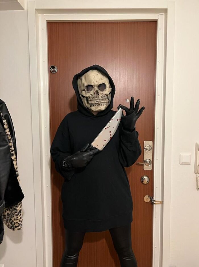 Hey Pandas, Post Your Favorite Picture From Halloween In 2022 (Closed)