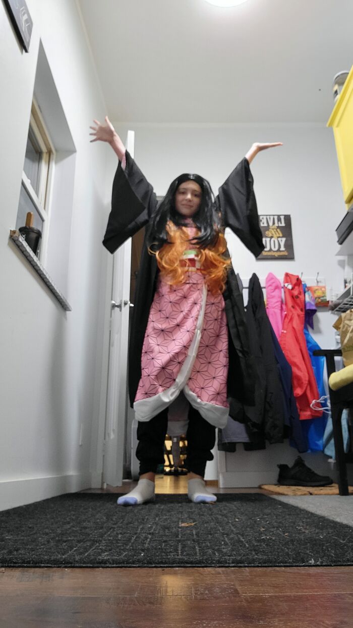 Hey Pandas, Post Your Favorite Picture From Halloween In 2022 (Closed)