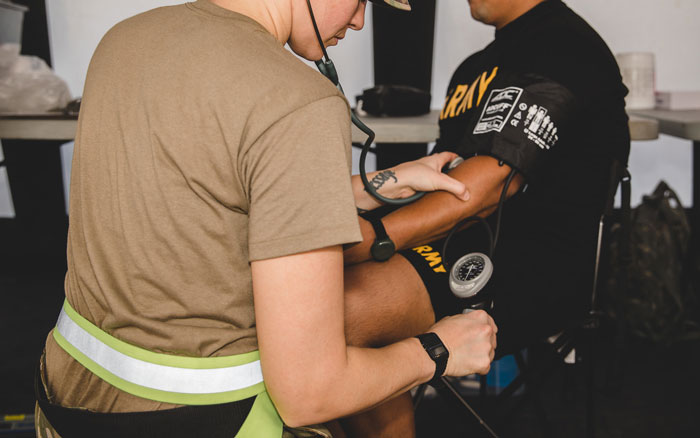 Guy Dupes Military Physical Personnel Into Thinking He Has Heart Issues, Ends Up Not Getting Drafted To War Guy Dupes Military Physical Personnel Into Thinking He Has Heart Issues, Ends Up Not Getting Drafted To War