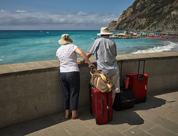 Non-Americans Share 30 Annoying Things Most American Tourists Do But Shouldn’t When Visiting Their Countries Non-Americans Share 30 Annoying Things Most American Tourists Do But Shouldn’t When Visiting Their Countries