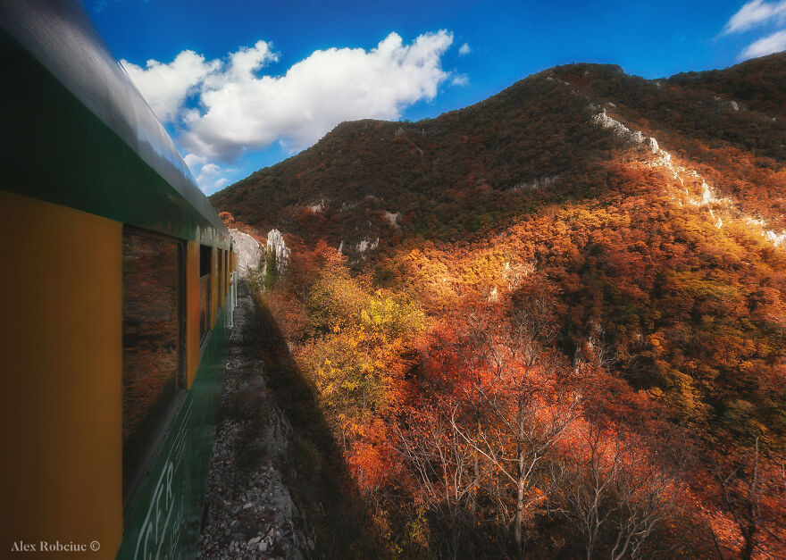 I Photographed Breathtaking Autumn Scenery From One Of The Most Spectacular Railways In South-Eastern Europe (8 Pics)