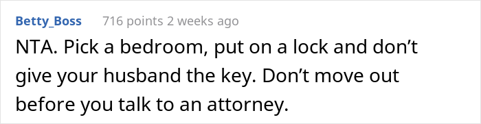 Man Gives His Mom The Keys To His House When Wife Asked Not To, So She Changes The Locks, Making The Family Furious Man Gives His Mom The Keys To His House When Wife Asked Not To, So She Changes The Locks, Making The Family Furious
