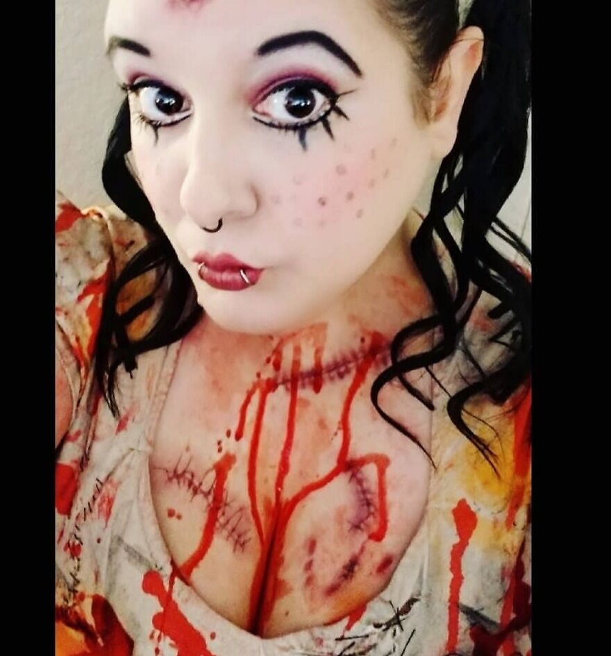 50 Halloween Costumes To Get You Inspired For The Spooky Season, As Shared By Our Community 50 Halloween Costumes To Get You Inspired For The Spooky Season, As Shared By Our Community