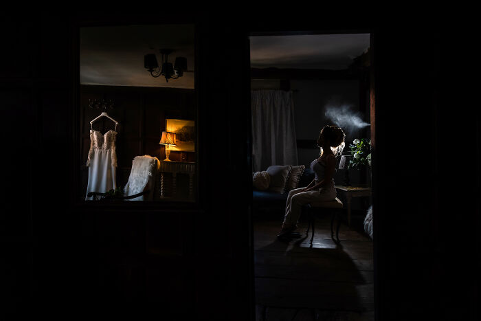 I Took Photos Of A Vampire Bride For Halloween At The Pilgrim’s Rest In Battle (21 Pics) I Took Photos Of A Vampire Bride For Halloween At The Pilgrim’s Rest In Battle (21 Pics)