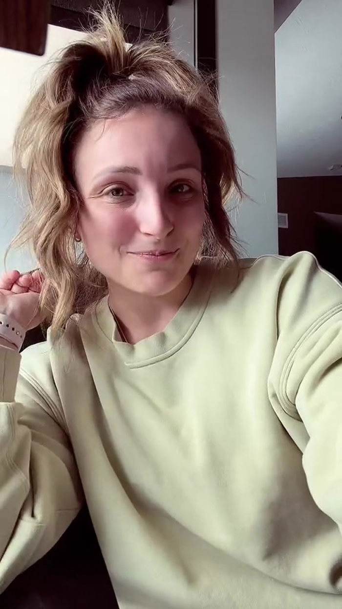 Man Breaks Up With This Woman The Day Before Their Wedding, But She Still Goes On The Honeymoon, Sells Her Rings And Their House Man Breaks Up With This Woman The Day Before Their Wedding, But She Still Goes On The Honeymoon, Sells Her Rings And Their House