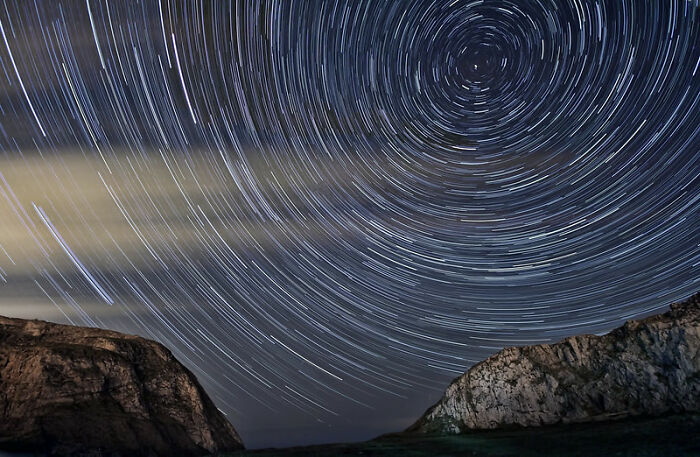 20 Stories Of Flat Earthers Realizing Their Arguments Are Weak, As Shared In This Online Community 20 Stories Of Flat Earthers Realizing Their Arguments Are Weak, As Shared In This Online Community