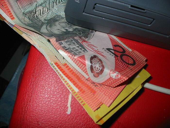 30 Luxuries That Are Apparently Necessities, According To These Former Poor People Online 30 Luxuries That Are Apparently Necessities, According To These Former Poor People Online