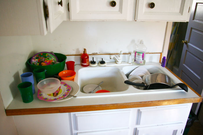 Boyfriend Gets Called ‘Raging Douchecanoe’ After Secretly Putting Cheese Into His Lactose Intolerant Girlfriend’s Tacos Boyfriend Gets Called ‘Raging Douchecanoe’ After Secretly Putting Cheese Into His Lactose Intolerant Girlfriend’s Tacos