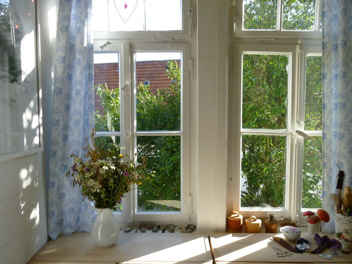 30 Folks Online Recall Their First-Ever Memories, Whether Fond Or Not 30 Folks Online Recall Their First-Ever Memories, Whether Fond Or Not