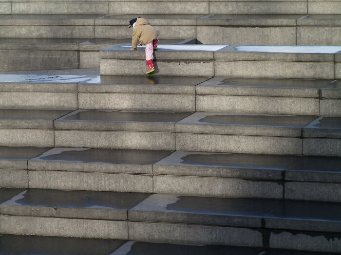 30 Folks Online Recall Their First-Ever Memories, Whether Fond Or Not 30 Folks Online Recall Their First-Ever Memories, Whether Fond Or Not