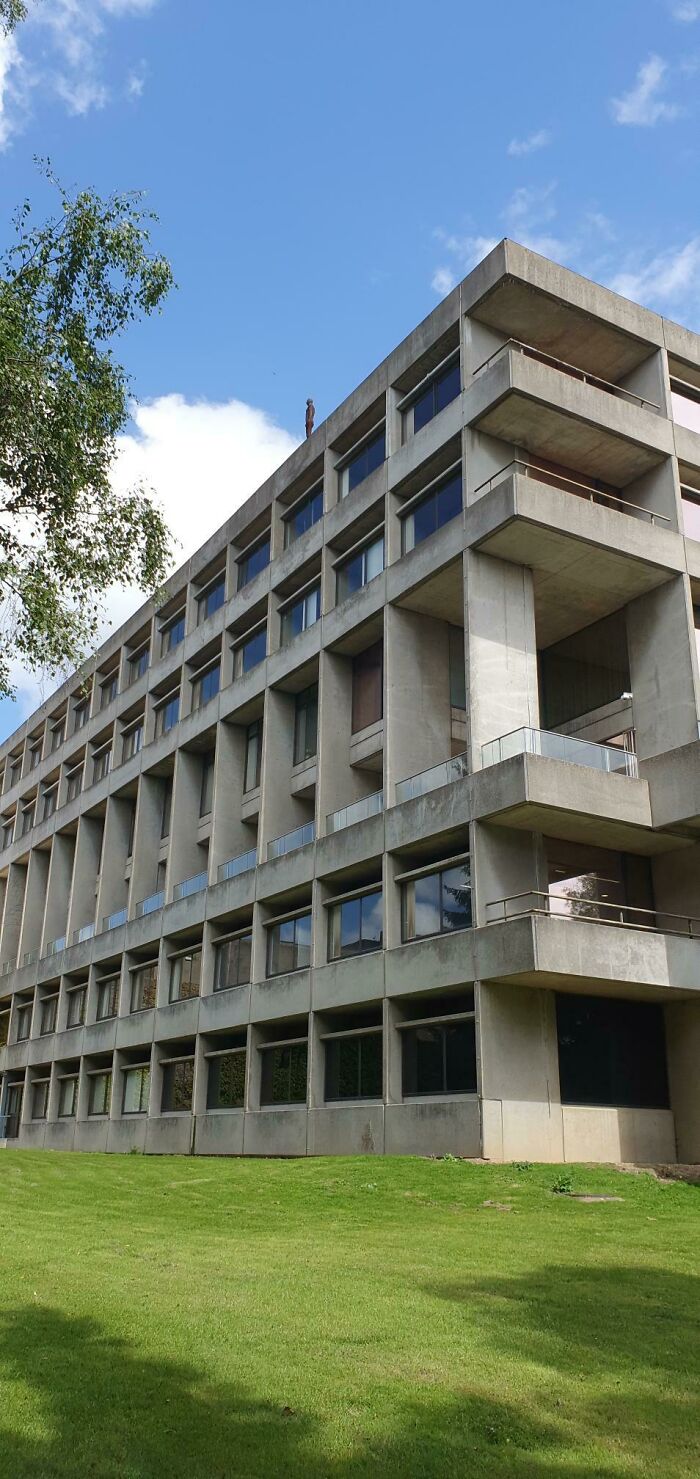 50 Designs That Are So Terrible, They Should Have Gotten Someone Fired (New Pics) 50 Designs That Are So Terrible, They Should Have Gotten Someone Fired (New Pics)