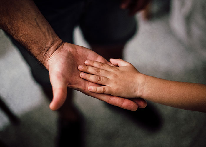 Wife Is Furious After Husband Says He Only Wants To Adopt One Of Her Two Children, But The Internet Supports Him Wife Is Furious After Husband Says He Only Wants To Adopt One Of Her Two Children, But The Internet Supports Him