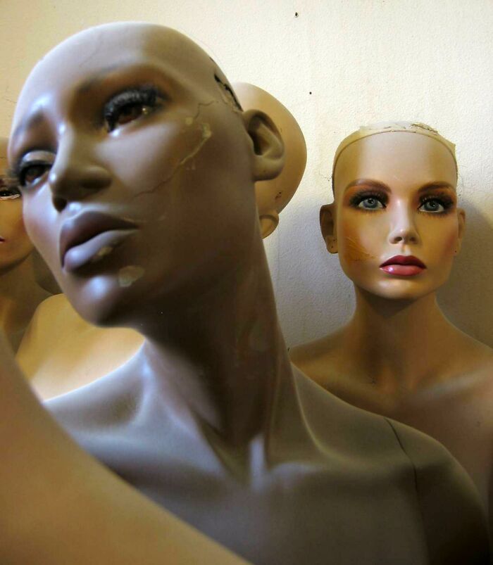 People Who Have To Enter Other People&rsquo;s Houses As Part Of Their Job Share The Most Disturbing Things They&rsquo;ve Seen (30 Answers)