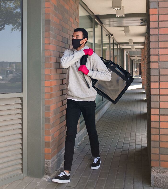 People Who Have To Enter Other People&rsquo;s Houses As Part Of Their Job Share The Most Disturbing Things They&rsquo;ve Seen (30 Answers)