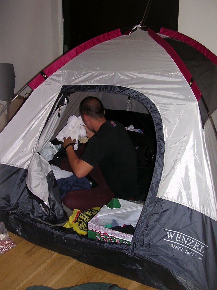 People Who Have To Enter Other People&rsquo;s Houses As Part Of Their Job Share The Most Disturbing Things They&rsquo;ve Seen (30 Answers)