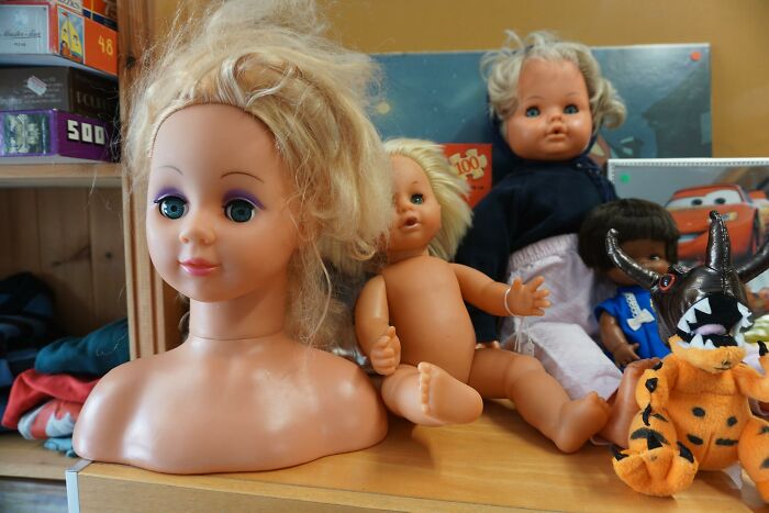 People Who Have To Enter Other People&rsquo;s Houses As Part Of Their Job Share The Most Disturbing Things They&rsquo;ve Seen (30 Answers)