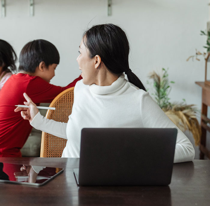 30 Things That Nobody Bats An Eye About If It’s A Guy Doing It, But Loses Their Wits If It’s A Woman Doing It, As Listed By Folks Online 30 Things That Nobody Bats An Eye About If It’s A Guy Doing It, But Loses Their Wits If It’s A Woman Doing It, As Listed By Folks Online