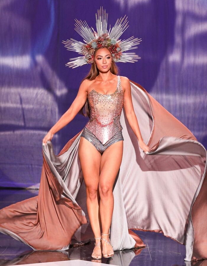 These 30 Photos From The Miss USA “State Costume” Show Demonstrate That The Participants Understood The Assignment These 30 Photos From The Miss USA “State Costume” Show Demonstrate That The Participants Understood The Assignment