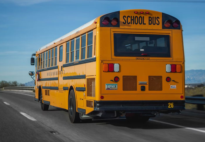 “What Is The Most Terrifying Thing To Happen To You In A Well-Lit And Populated Place?”: 30 People Tell Some Terrifying Stories