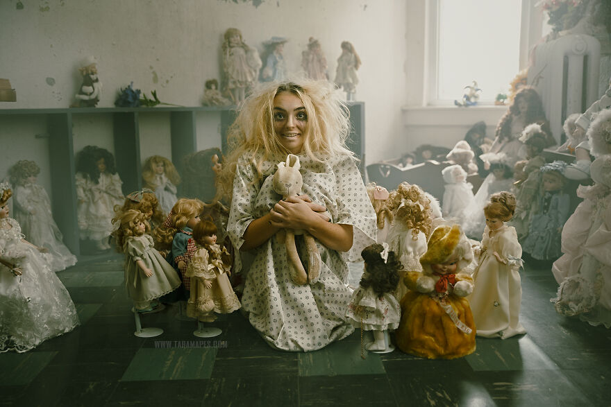 What If Alice Was Really Insane? I Went To An Old Asylum And Created A Photoshoot To Tell A Different Story About Alice And Her &#8220;Wonderland&#8221; (23 Pics)