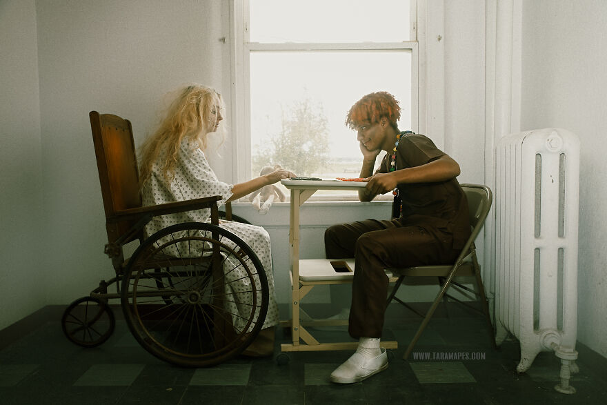 What If Alice Was Really Insane? I Went To An Old Asylum And Created A Photoshoot To Tell A Different Story About Alice And Her &#8220;Wonderland&#8221; (23 Pics)