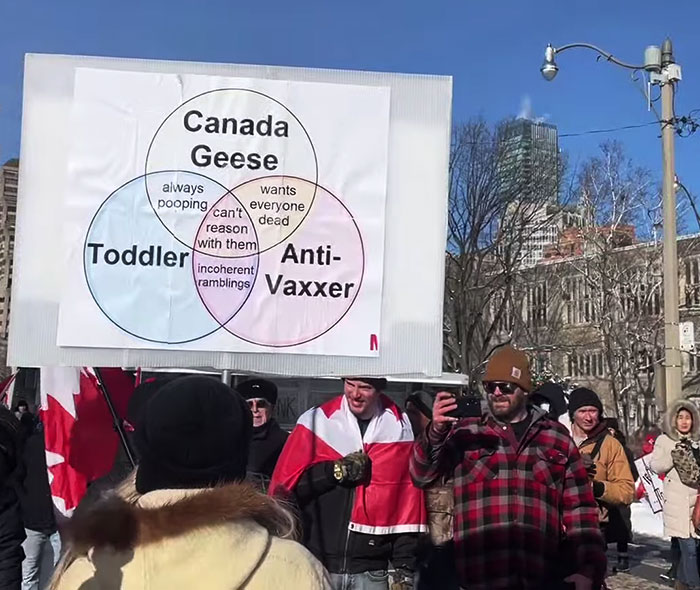 “Meanwhile, In Canada”: 50 Photos That Perfectly Sum Up Canada (New Pics) “Meanwhile, In Canada”: 50 Photos That Perfectly Sum Up Canada (New Pics)