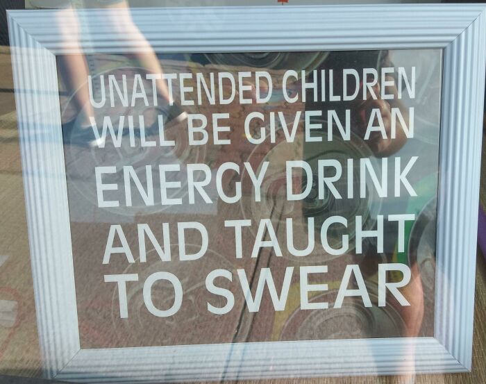 “Meanwhile, In Canada”: 50 Photos That Perfectly Sum Up Canada (New Pics) “Meanwhile, In Canada”: 50 Photos That Perfectly Sum Up Canada (New Pics)