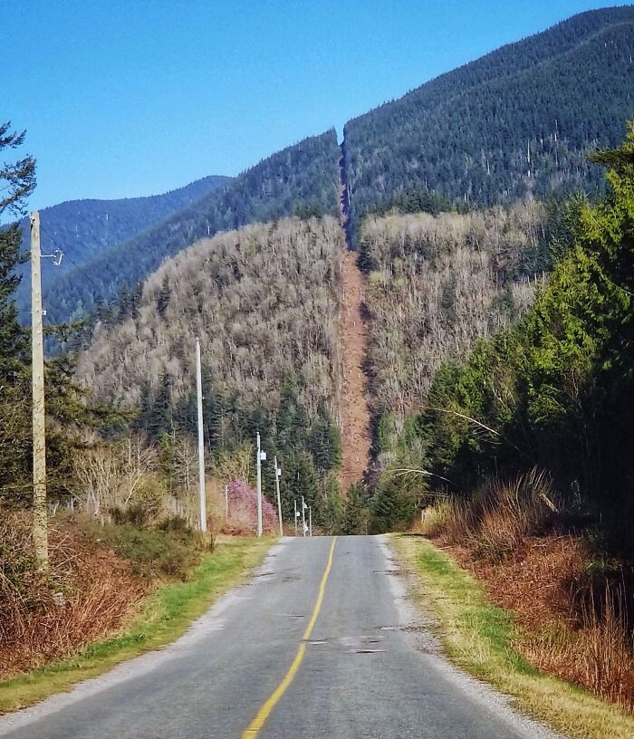 “Meanwhile, In Canada”: 50 Photos That Perfectly Sum Up Canada (New Pics) “Meanwhile, In Canada”: 50 Photos That Perfectly Sum Up Canada (New Pics)