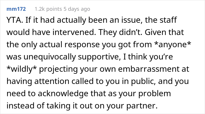 “AITA For Telling My Fiancé He Embarrassed Me When He Started Singing ‘Happy Birthday’ To His 5 Y.O. Son At The Restaurant?” “AITA For Telling My Fiancé He Embarrassed Me When He Started Singing ‘Happy Birthday’ To His 5 Y.O. Son At The Restaurant?”