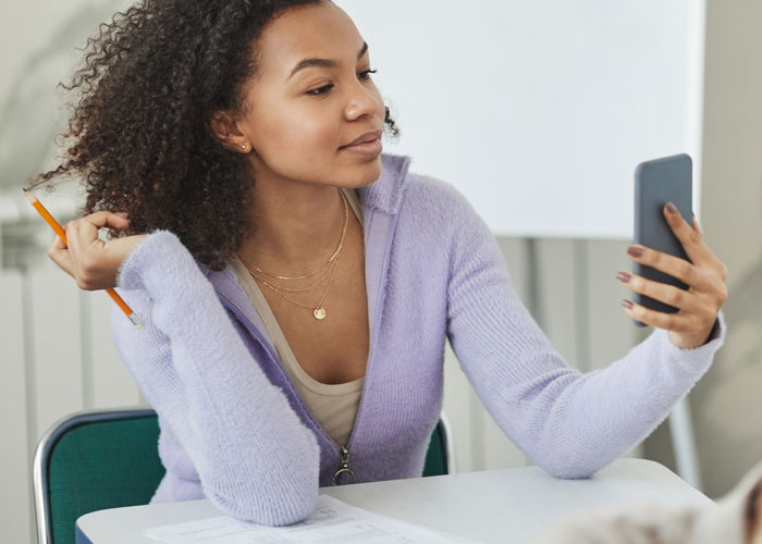 30 Teachers Share The Biggest Differences Between Students Now And In The Past 30 Teachers Share The Biggest Differences Between Students Now And In The Past