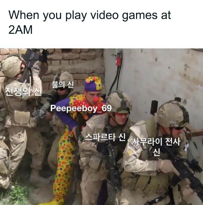 30 Times People Stood Out So Comically, Someone Just Had To Share Their Pics To This Online Group 30 Times People Stood Out So Comically, Someone Just Had To Share Their Pics To This Online Group