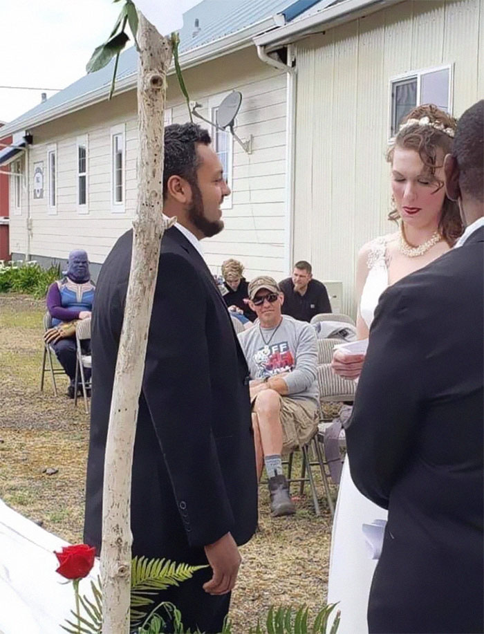 30 Times People Stood Out So Comically, Someone Just Had To Share Their Pics To This Online Group 30 Times People Stood Out So Comically, Someone Just Had To Share Their Pics To This Online Group