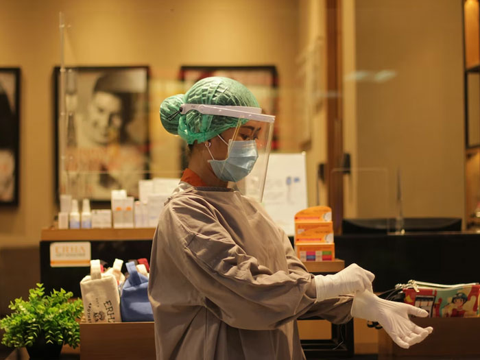 30 Doctors Share The Stupidest Thing They&#8217;ve Heard From People Who &#8216;Read It On The Internet&#8217;