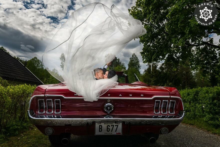 28 Winning Wedding Photographs That Captured Love, Couples And Weddings As Shared By FdB Awards