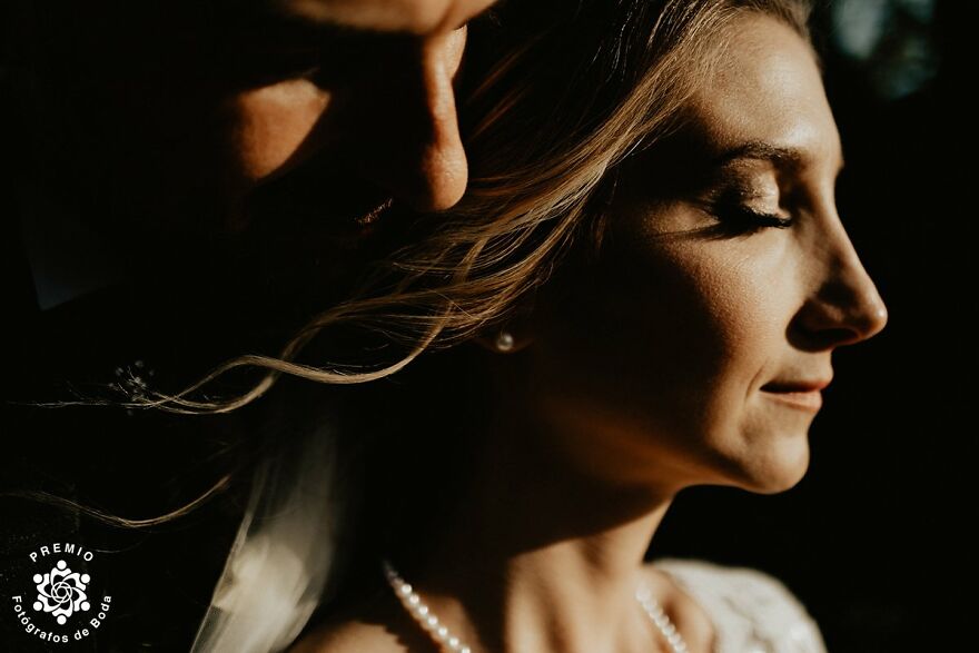 28 Winning Wedding Photographs That Captured Love, Couples And Weddings As Shared By FdB Awards