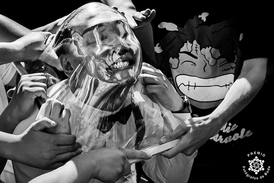 28 Winning Wedding Photographs That Captured Love, Couples And Weddings As Shared By FdB Awards